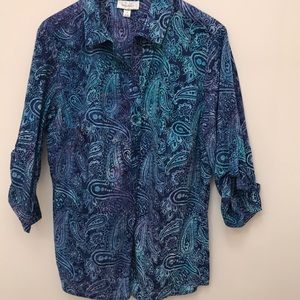Dress Barn roll tab paisley button down top 1x